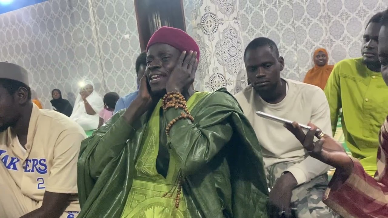 BELLE ZIKAR DE ALI DIANÉ AU ZAWIYA CHEIKHOU TIDJANE DE MEDINA BAYE JOAL CHEZ BAYE MOUHAMAD  BA