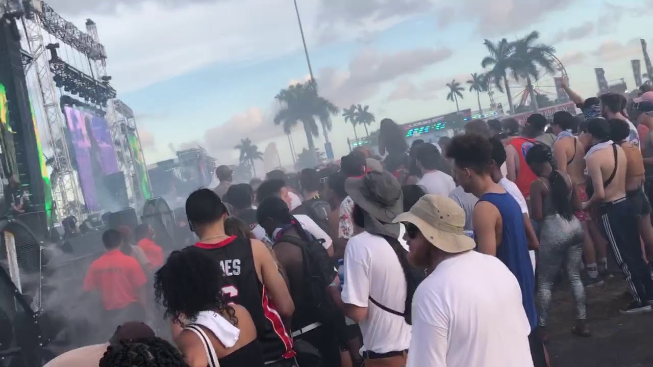 Comethazine HIPPOPOTAMUS Live at Rolling Loud 2019 Vlog YouTube