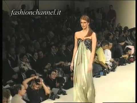 Jean Louis Scherrer Haute Couture fashion show fall winter 1993-1994