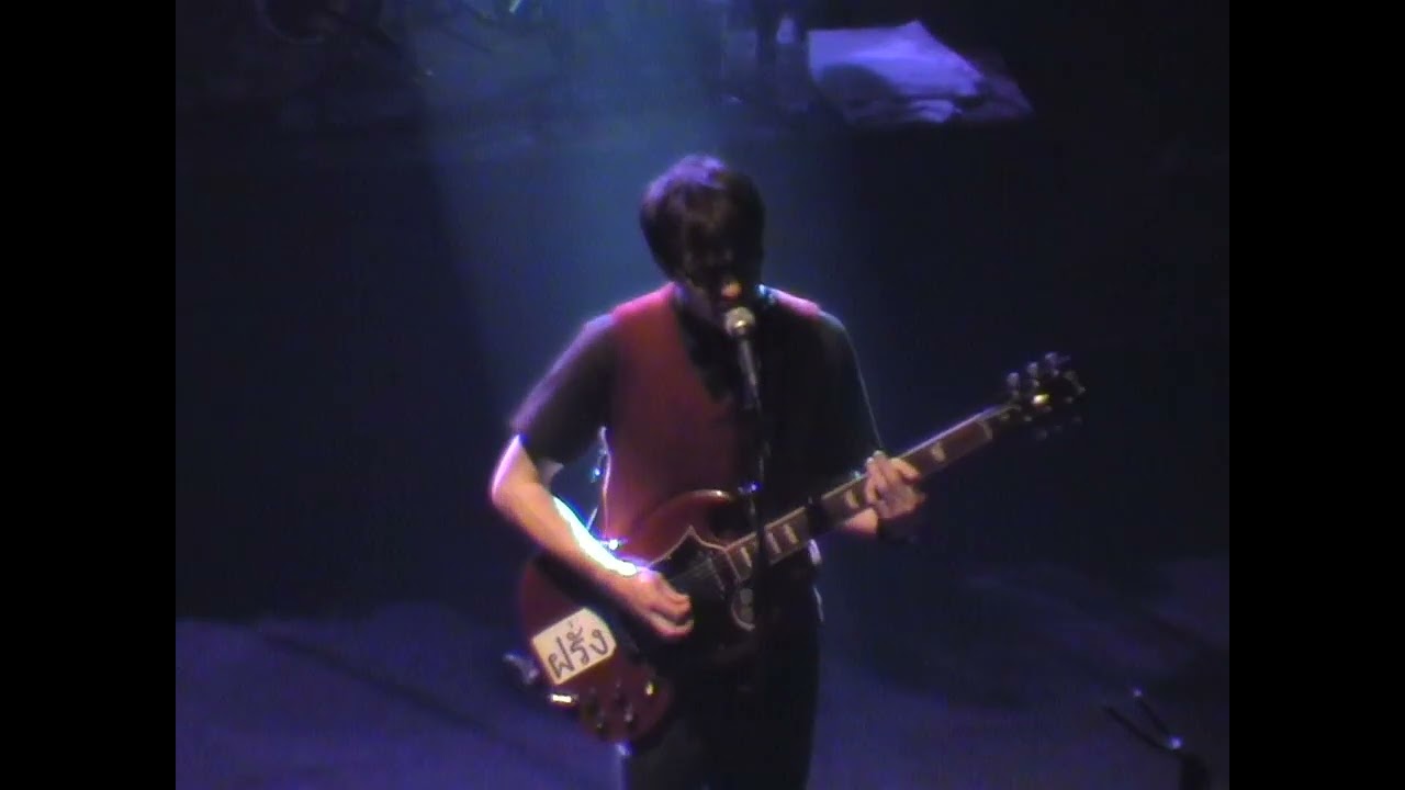 Weezer - Live at Brixton Academy, London (June 14, 2005) [50fps
