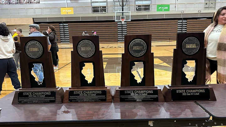 8A-MT CARMEL VS OSWEGO   ‘25                 IHSA 8A CHAMPIONSHIP