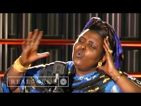 Maryam Mursal - Somali Udiida Ceb (Somalia, Don&rsquo;t Shame Yourself)