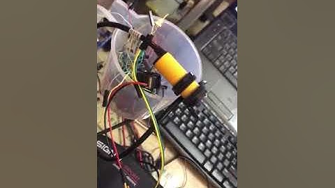 Node mcu with led and E18-D80NK เซ็นเซอร์ตรวจจับวัตถุผ่าน