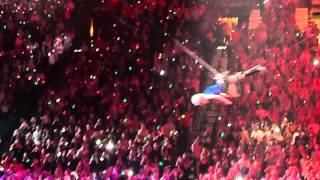 Pink can fly!!! iheartradio 2012