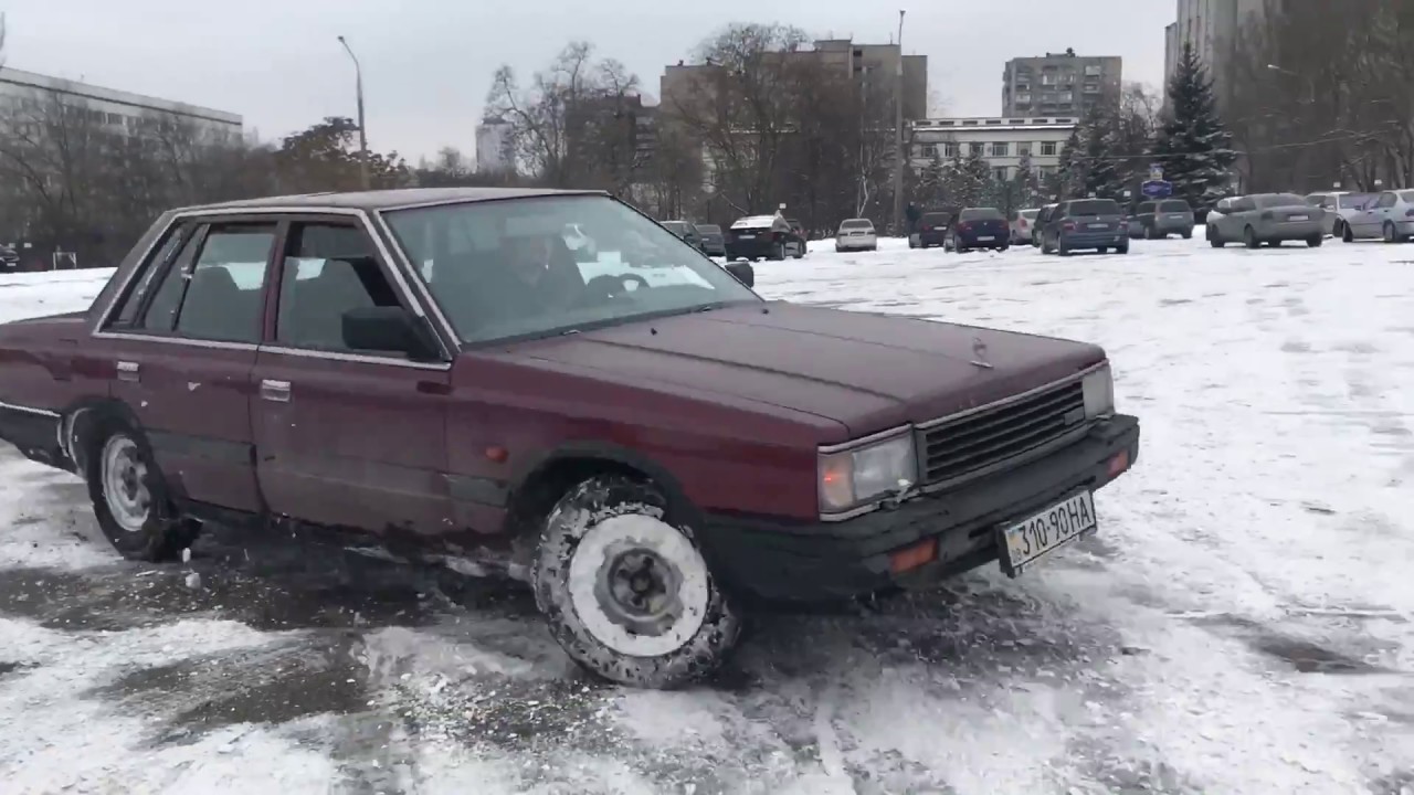 Ниссан laurel c32