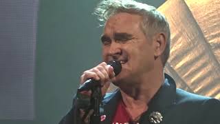 Miniatura de vídeo de "Morrissey (Intro/Wedding Bell Blues) @ Lunt-Fontanne 5/8"