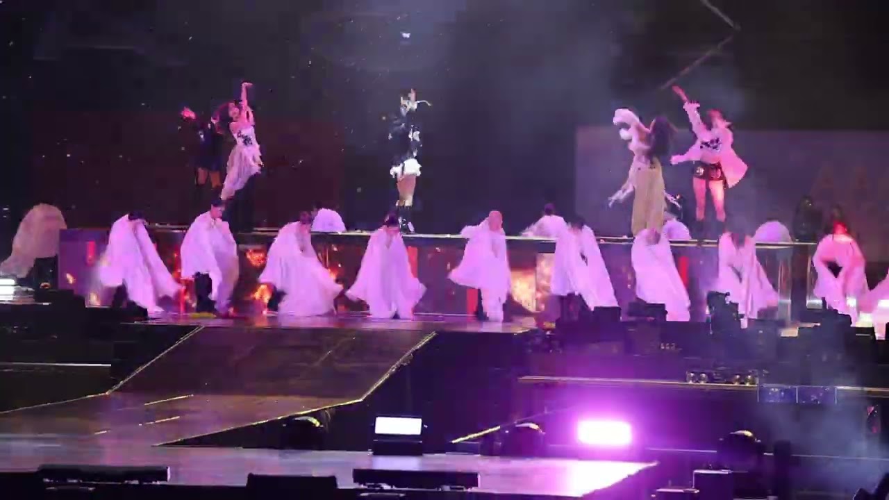 LE SSERAFIM 2025 AAA