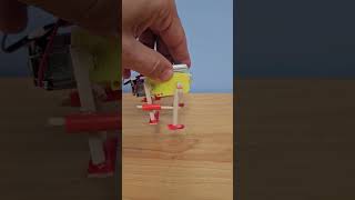 Simple Walking Robot Resimi