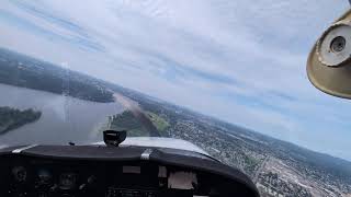 Landing at CYRO (Rockcliffe Airport - Ottawa) - RWY09