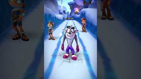 My game is crash 😂😂 in Crash Bandicoot: On the Run