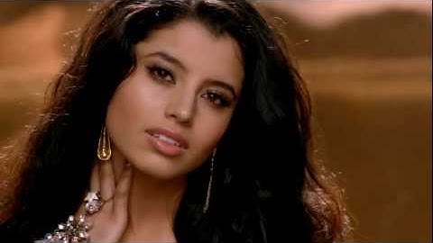 Carishma - Glow In The Dark (Official Music Video)