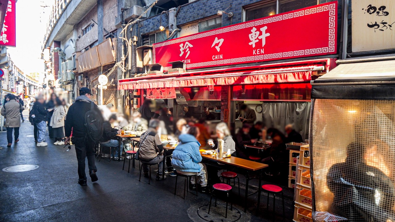 Why Workers Rush to This 12-Hour Tokyo Chinese Diner for Fried