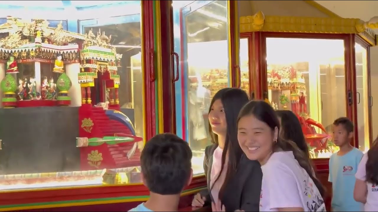 དཔལ་ལྡན་་རྒྱུད་སྨད་གྲྭ་ཚང་དང་རྫོང་དགའ་ཆོས་སྡེ་དགོན་པ་གཉིས་མཆོད་མཇལ།