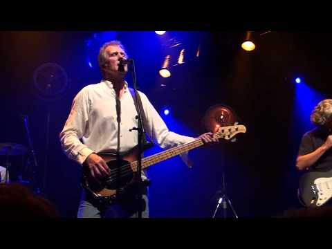 Sultans Of Swing (Dire Straits) - John Illsley feat. Phil Palmer