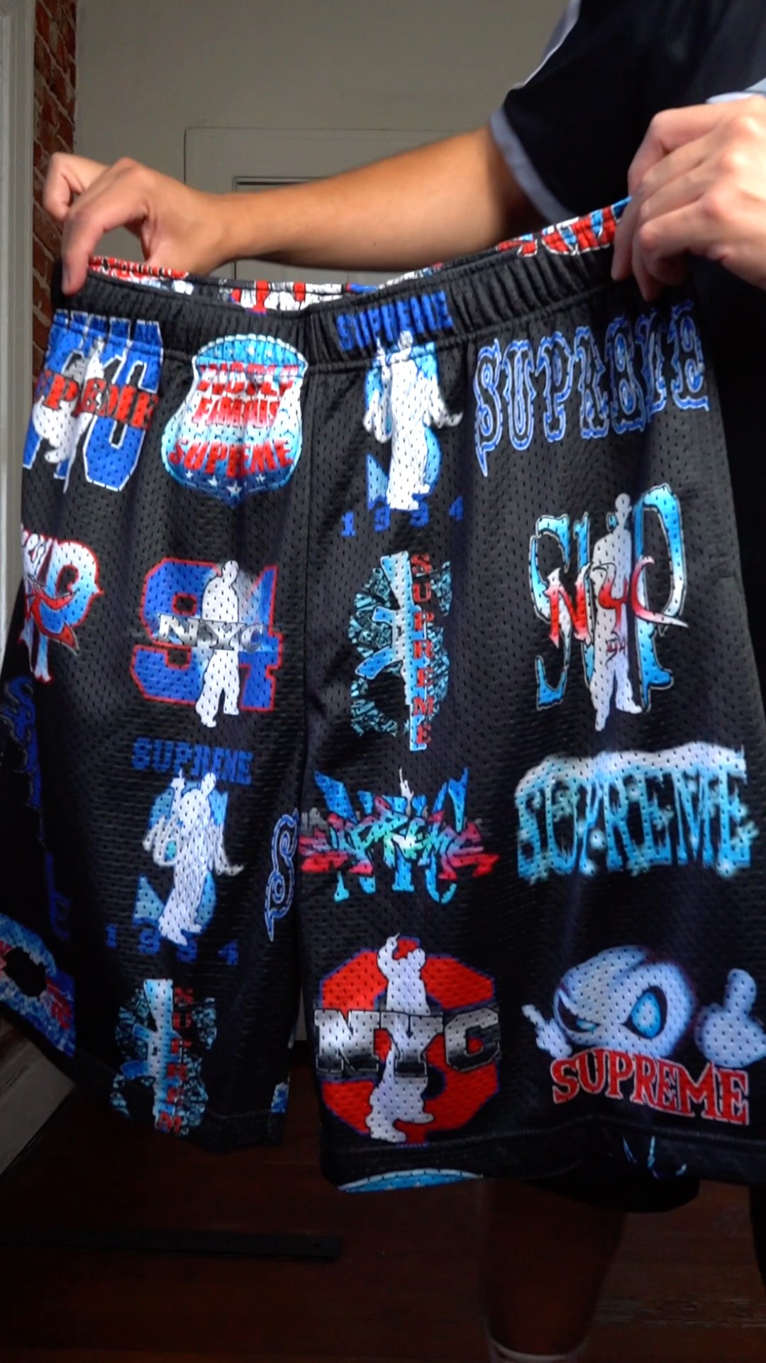 Supreme Flash Mesh Shorts - YouTube