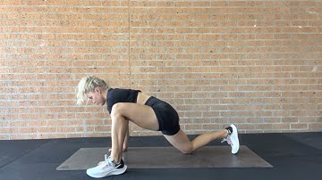 Runners lunge-hamstring stretch
