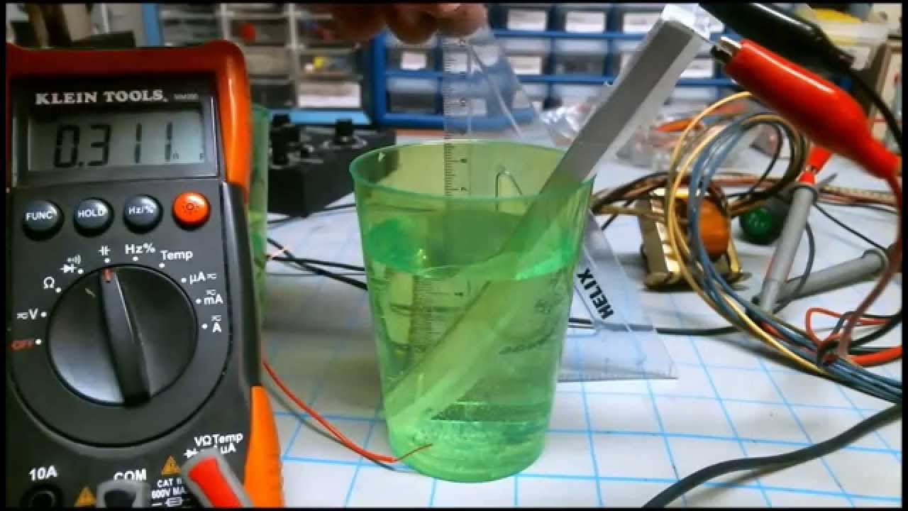 How to make a Capacitive Water Level Sensor - YouTube