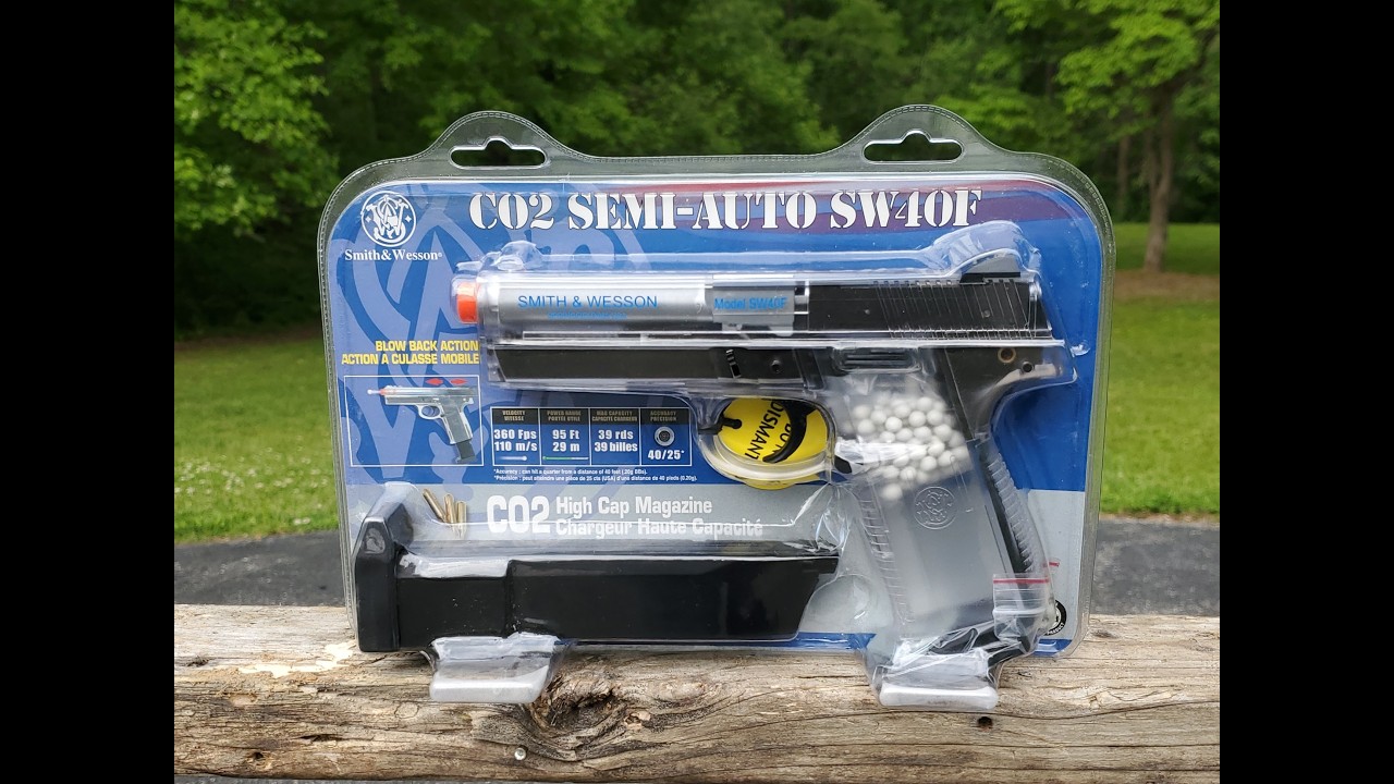 Smith and Wesson SW40F - A Blast From The Past - YouTube