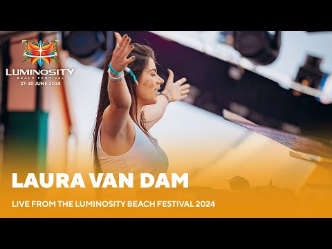 Laura van Dam