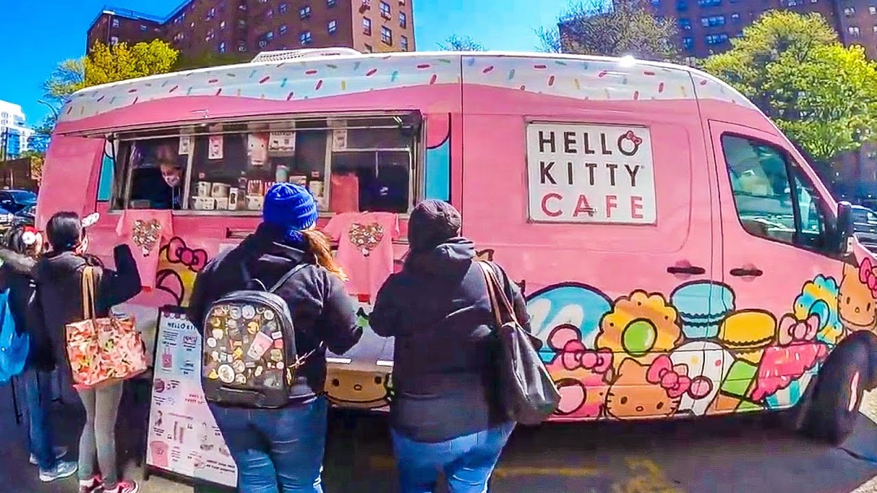 Finally got to visit the Hello Kitty Cafe Truck on my 1st trip to