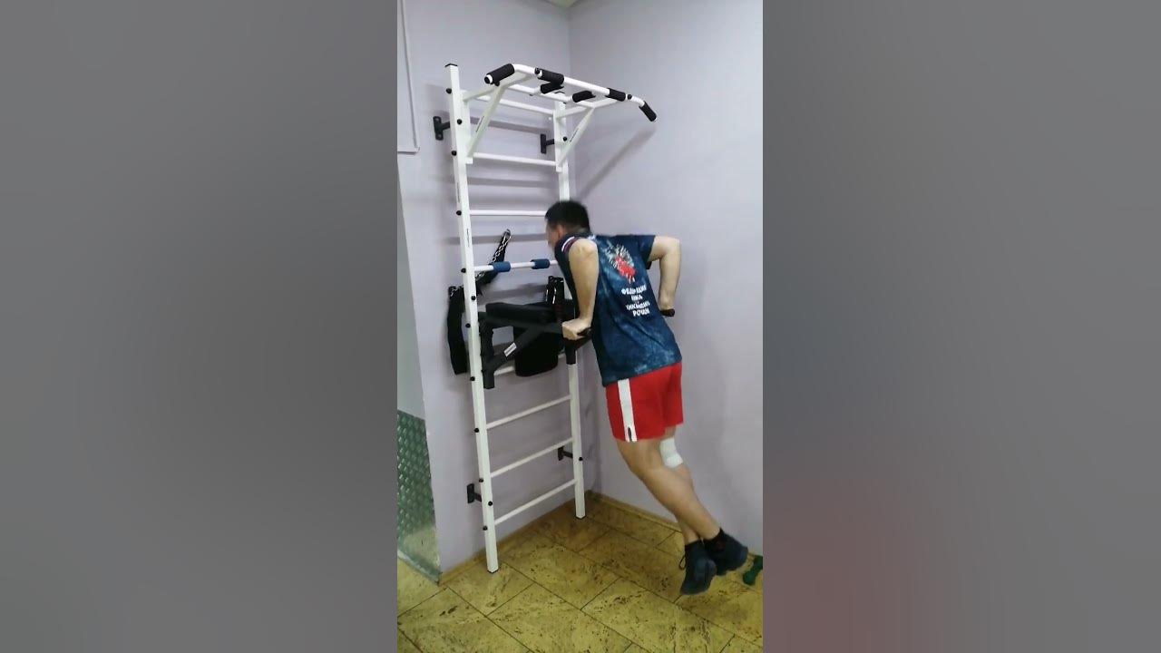 Упражнения на пресс на шведской стенке