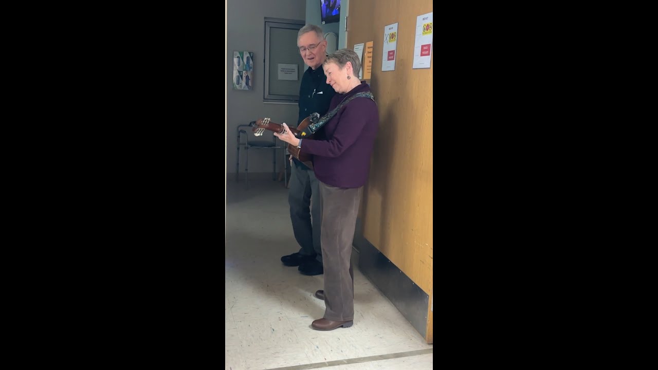 Musicians On Call Brings Music to Veteran Patients