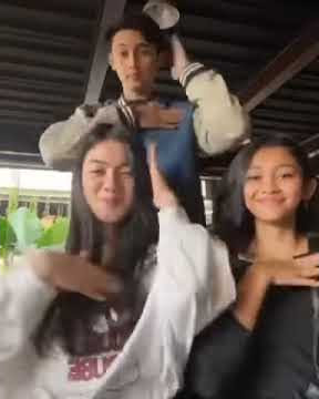 Tik Tok Felicya Hito dan Gaby,Papoynya iseng banget