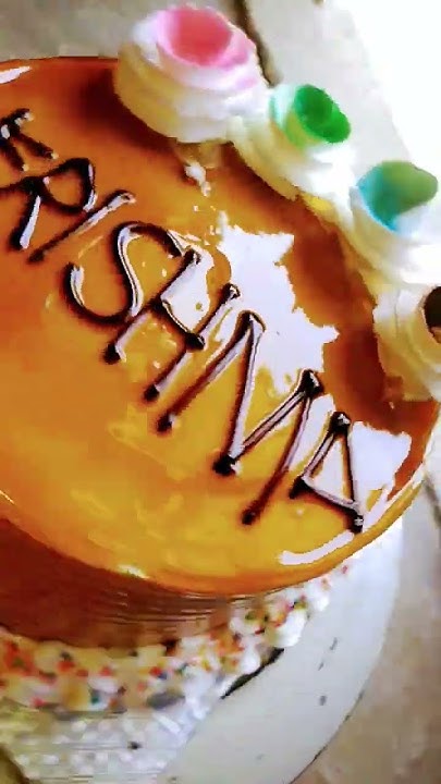 2 Pound Birthday Cake cakedecorating cakedesign butterscotchcake 2-pound-birthday-cake-cakedecorating-cakedesign-butterscotchcake