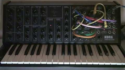 Korg MS-20 random percussive loop with pink noise as S/H clock #korgms20