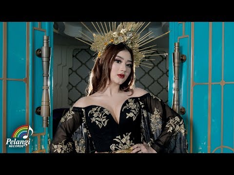 Ghea Youbi - Mau Enaknya Aja (Official Music Video)