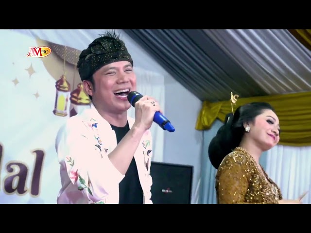 LIVE PERFORMANCE DIMAS TEDJO DI AYAM GORENG SUHARTI CABANG CILANDAK NEW NEW CAHYO MUDHO 19 May 2023 class=