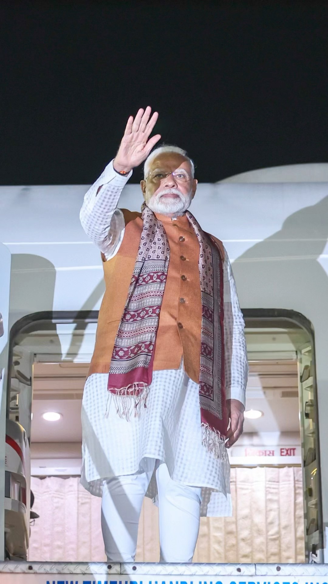 PM Modi emplanes for New Delhi | #shorts