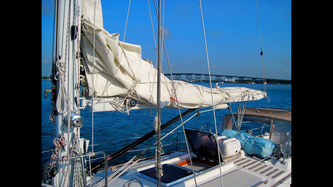docking a sailboat in wind
