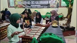 Ladrang  MEGA BANJARAN,  Ketawang MIJIL SUMIRAT Laras Pelog Barang.  || Karawitan Putri Rongkop ||