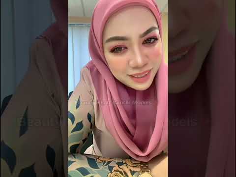 Periscope live new Beauty fashion Style hijab Cantik models Baju Kurung satin sutra