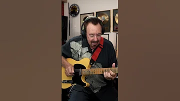 Monkees guitarist plays "Last Train To Clarksville" (Louie Shelton)