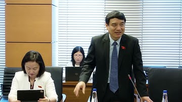 Miễn phí sách giáo khoa phải ưu tiên vùng khó khăn – Bảo đảm công bằng ngay từ điểm xuất phát