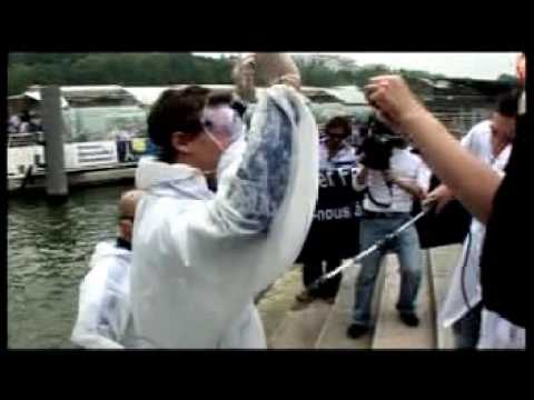 Surfrider se jette dans la Seine!