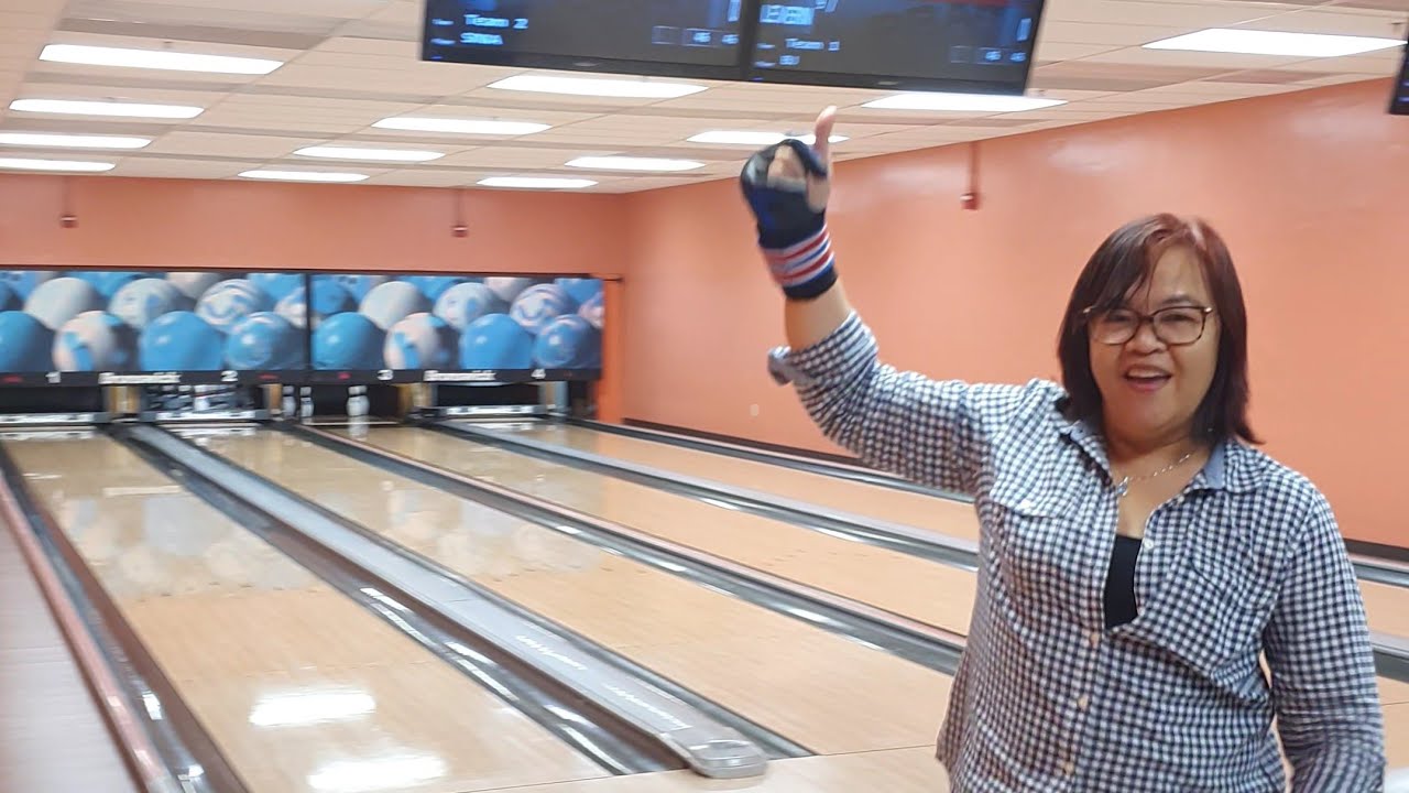 LET'S PLAY BALL BOWLING ON DIEGO GARCIA YouTube