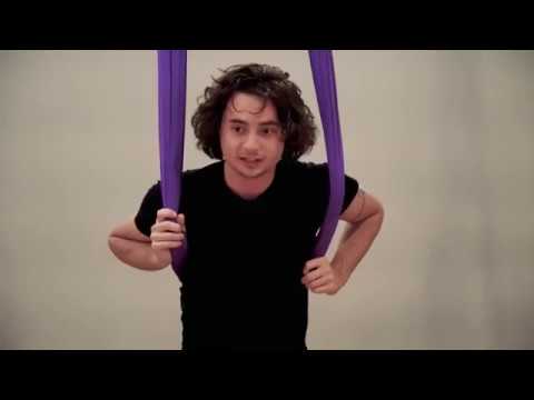 Five Minute Expert: Silk Dancing