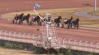 Vidéo de la course PMU PRIX ABEL BASSIGNY-CRITERIUM 3 ANS Q1