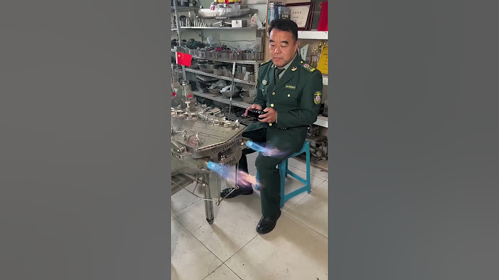 Il a fabriqué un avion de chasse pour la Chine 😱