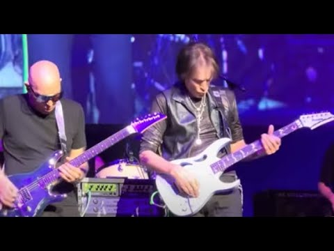 Joe Satriani +Steve  Vai kick off tour - cover Enter Sandman and Van Halen  in Florida video posted