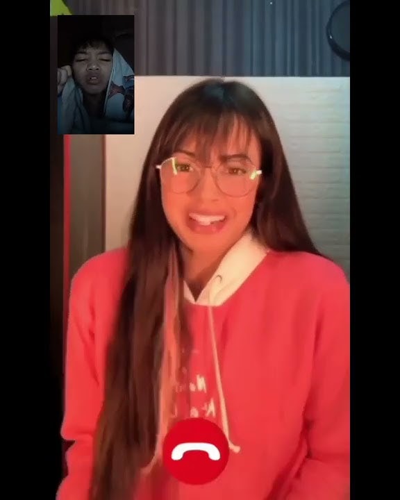 Vidio call halu bersama Aurelia
