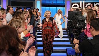 Kate Hudson \& Goldie Hawn Dance It Out