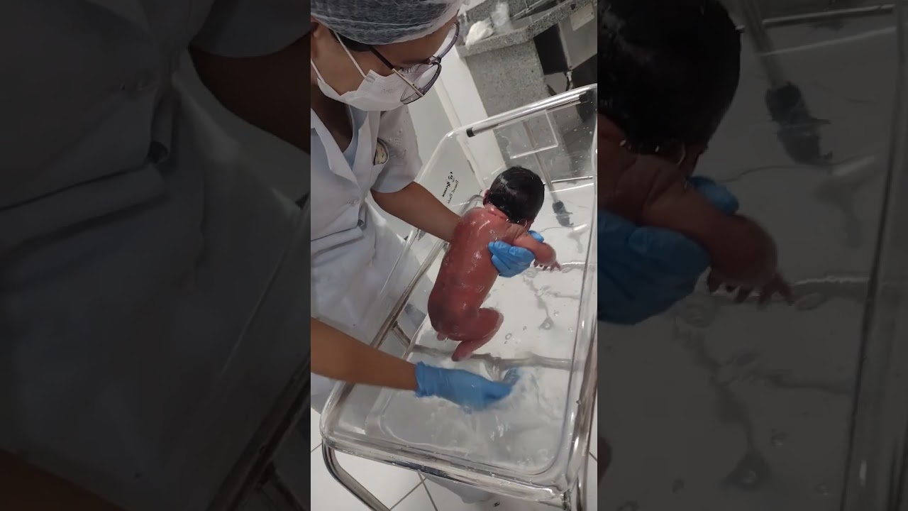 primeiro banho da keyt