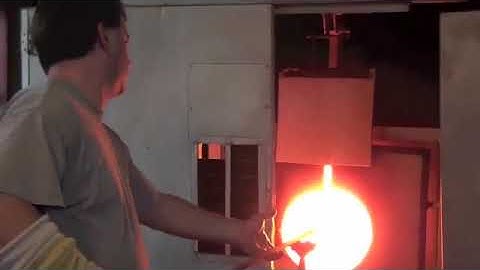 Making of the Simon Pearce Woodbury Bowl