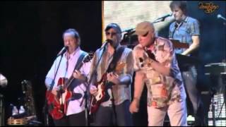 Video thumbnail of "Beach Boys 409 Shut down and I Get Around Live Japan 2012"