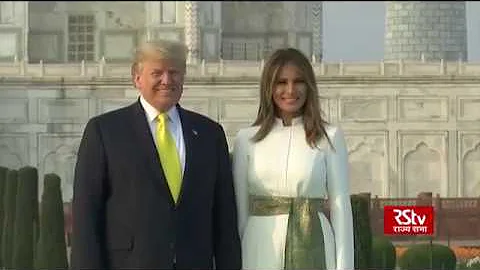 Donald and Melania Trump pose before the Taj Mahal