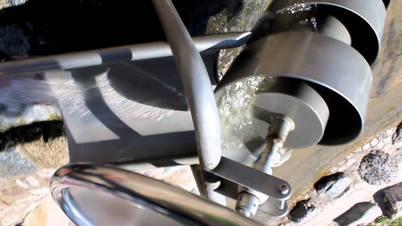 schraube des archimedes auf einem Spielplatz - YouTube